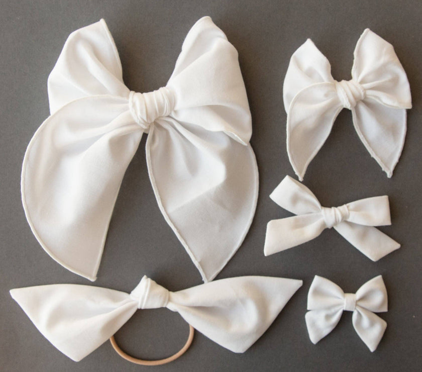 True White | Petite Party Bow